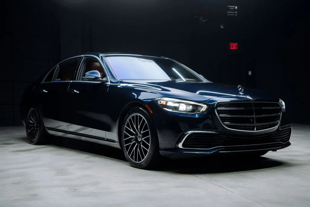 Mercedes-Benz S-Class photo 9