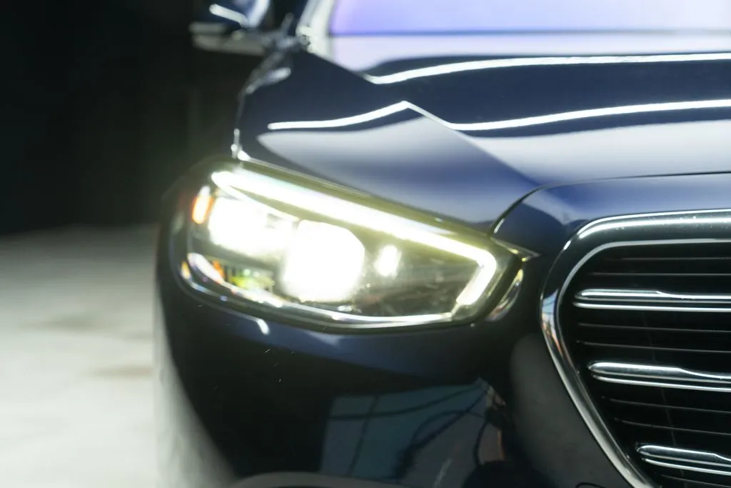 Mercedes-Benz S-Class photo 7