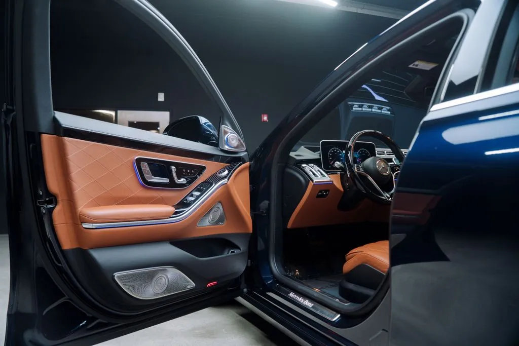 Mercedes-Benz S-Class photo 24