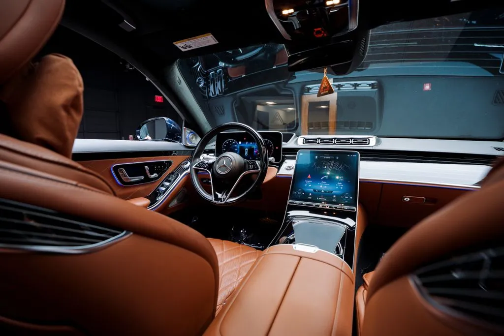 Mercedes-Benz S-Class photo 44