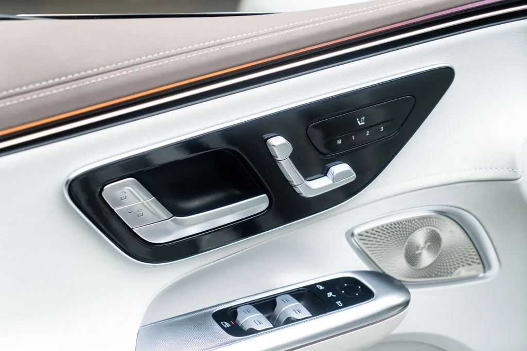 Mercedes-Benz EQE photo 29