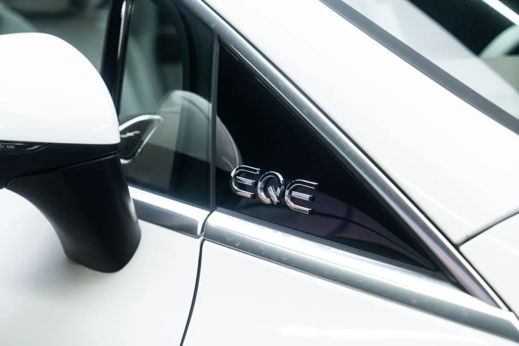 Mercedes-Benz EQE photo 15