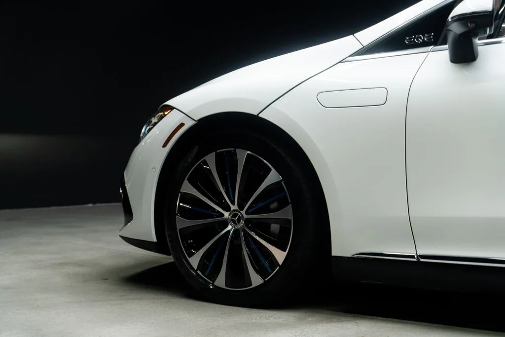 Mercedes-Benz EQE photo 25