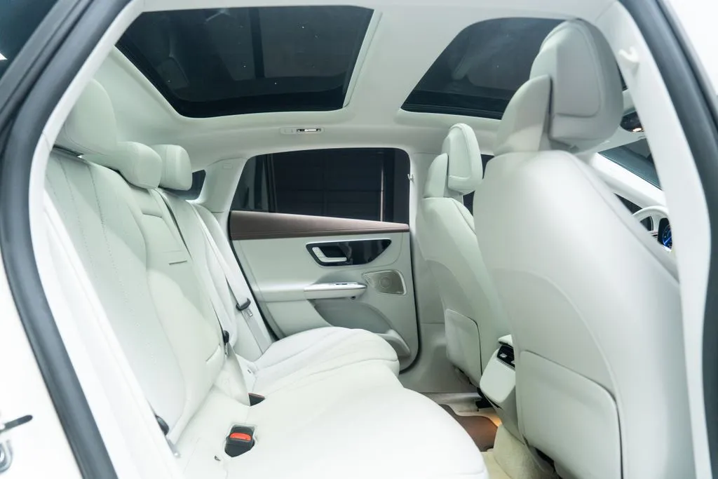 Mercedes-Benz EQE photo 51