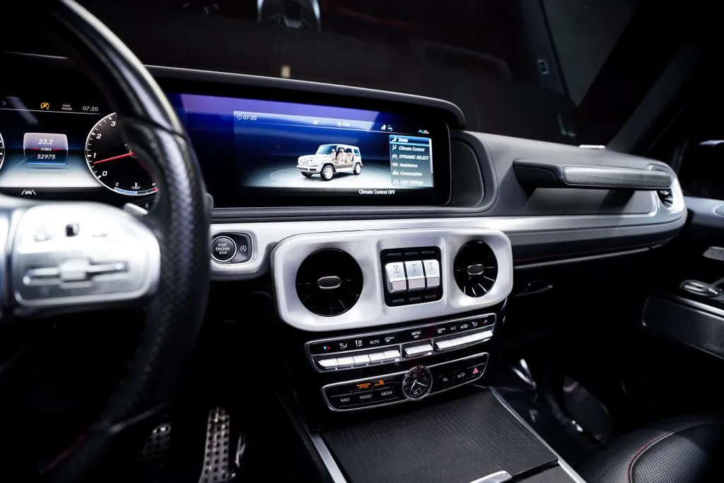 Mercedes-Benz G-Class photo 35