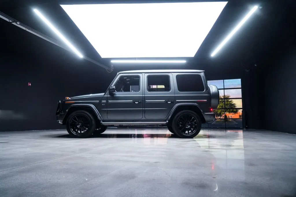 Mercedes-Benz G-Class photo 23