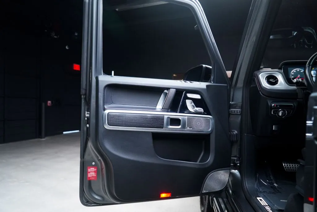 Mercedes-Benz G-Class photo 26