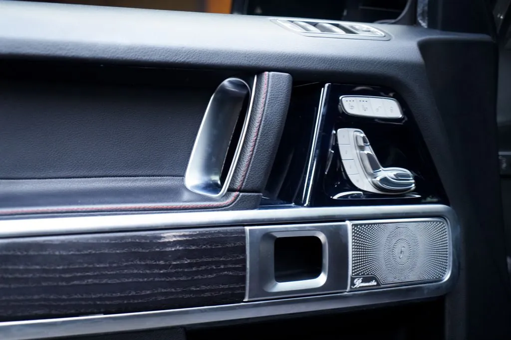 Mercedes-Benz G-Class photo 27