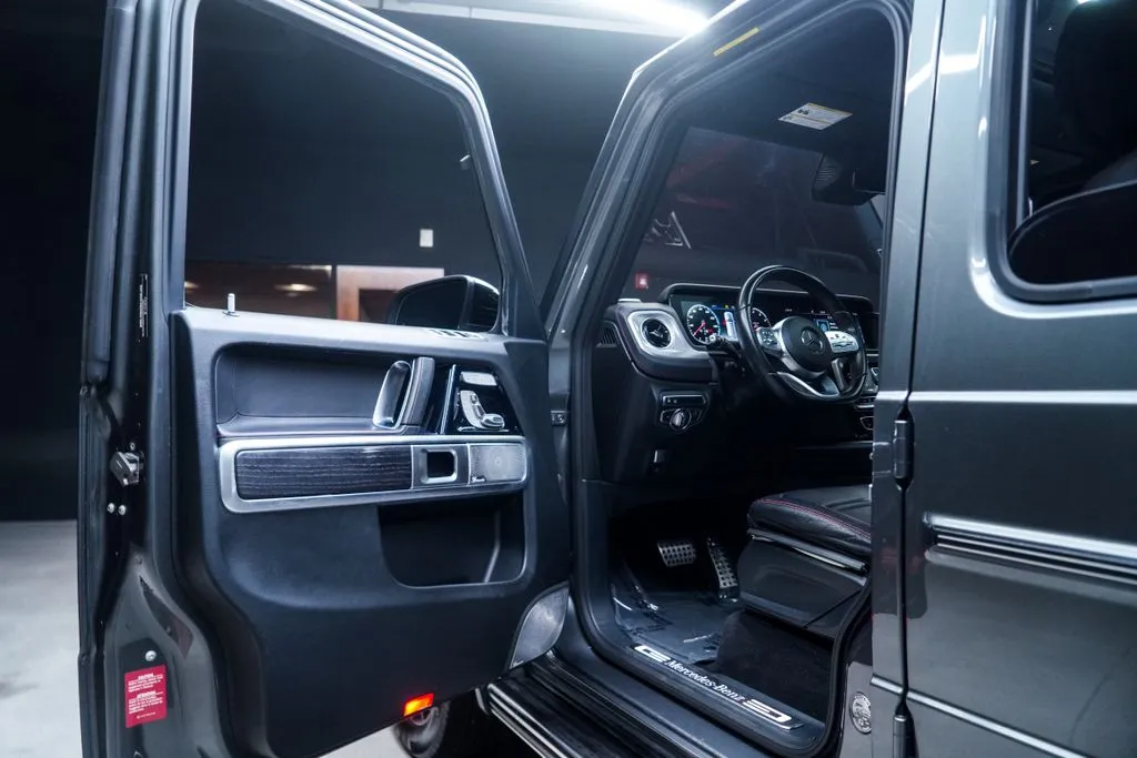 Mercedes-Benz G-Class photo 25