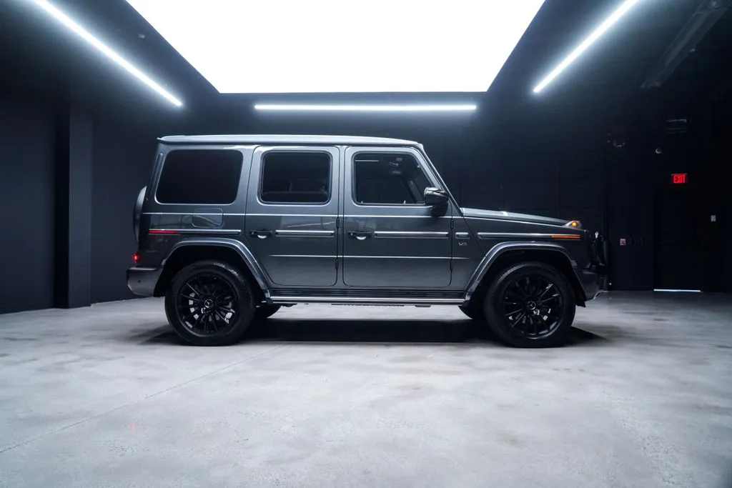 Mercedes-Benz G-Class photo 10