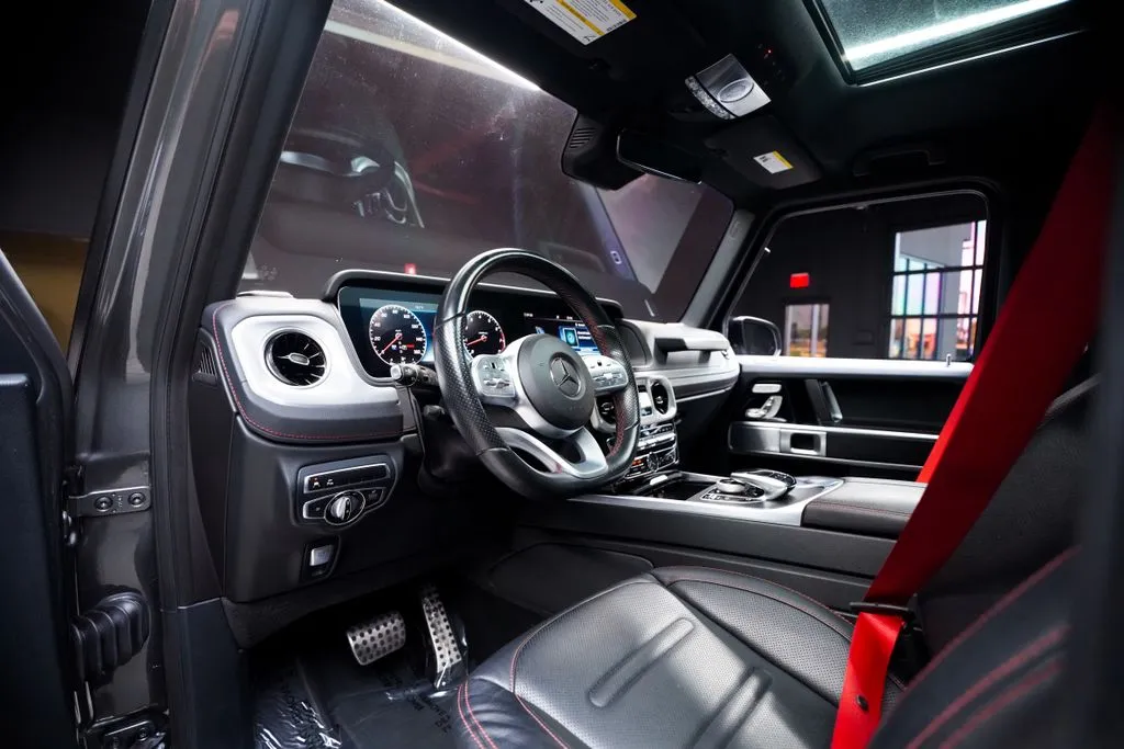 Mercedes-Benz G-Class photo 30