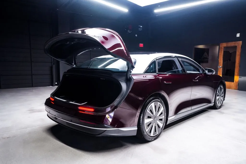 Lucid Air photo 47