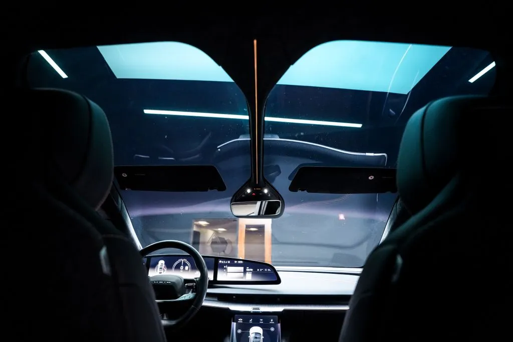 Lucid Air photo 40