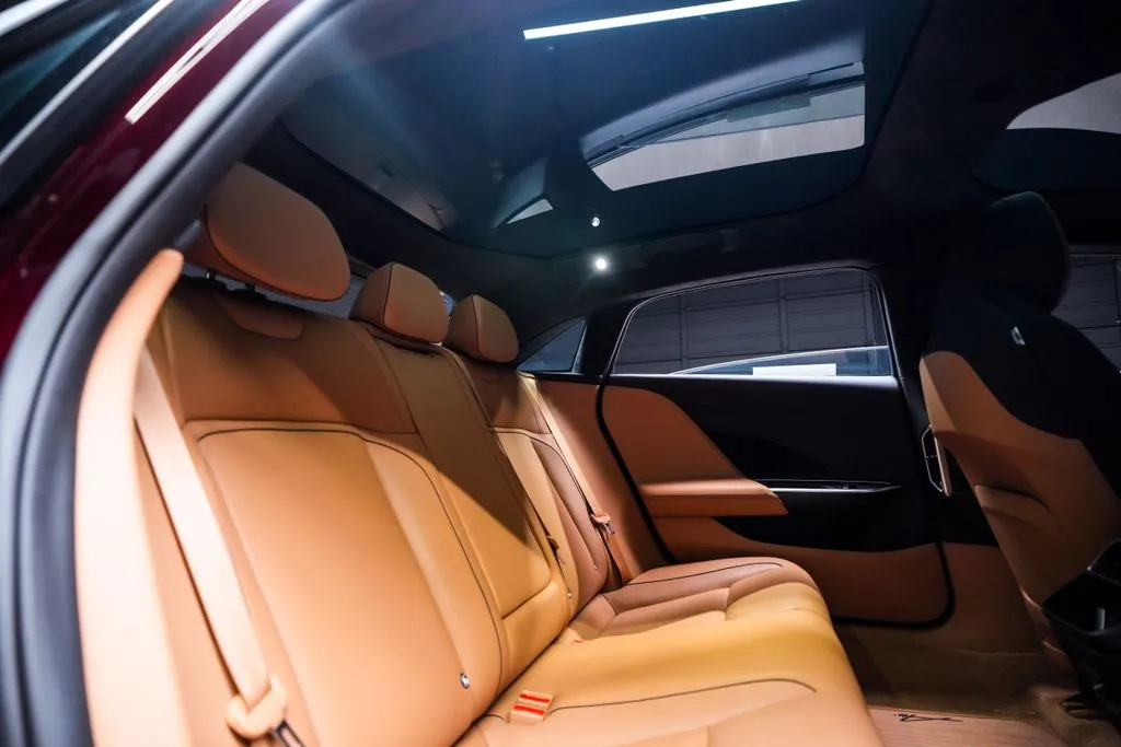 Lucid Air photo 44