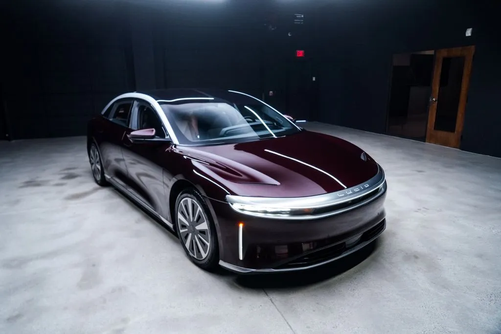 Lucid Air photo 8