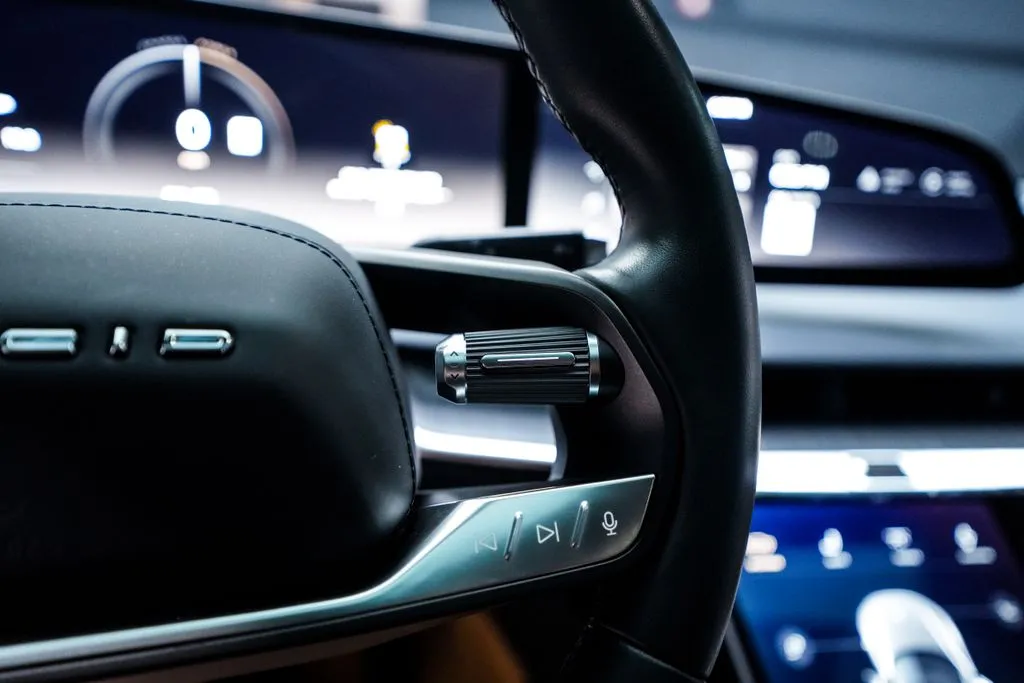 Lucid Air photo 30