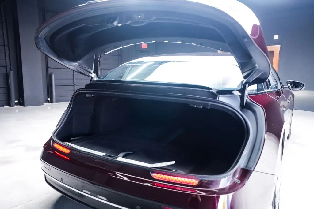 Lucid Air photo 48