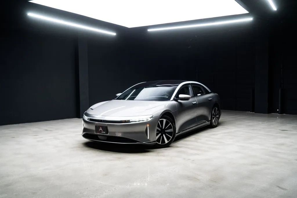 Lucid Air photo 51