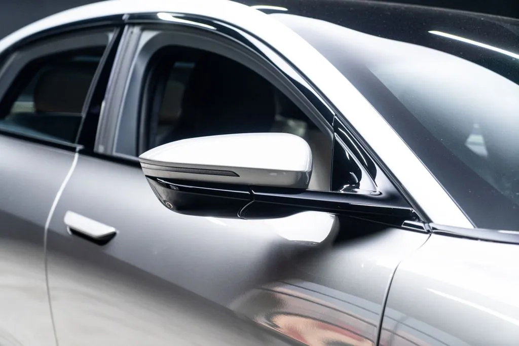 Lucid Air photo 14