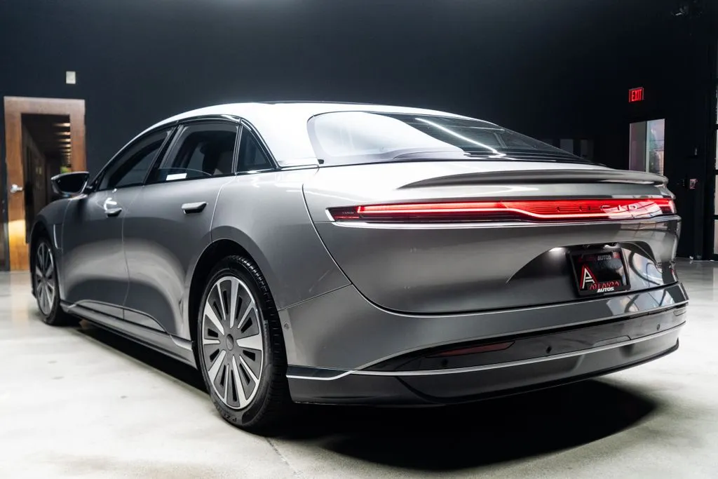 Lucid Air photo 22