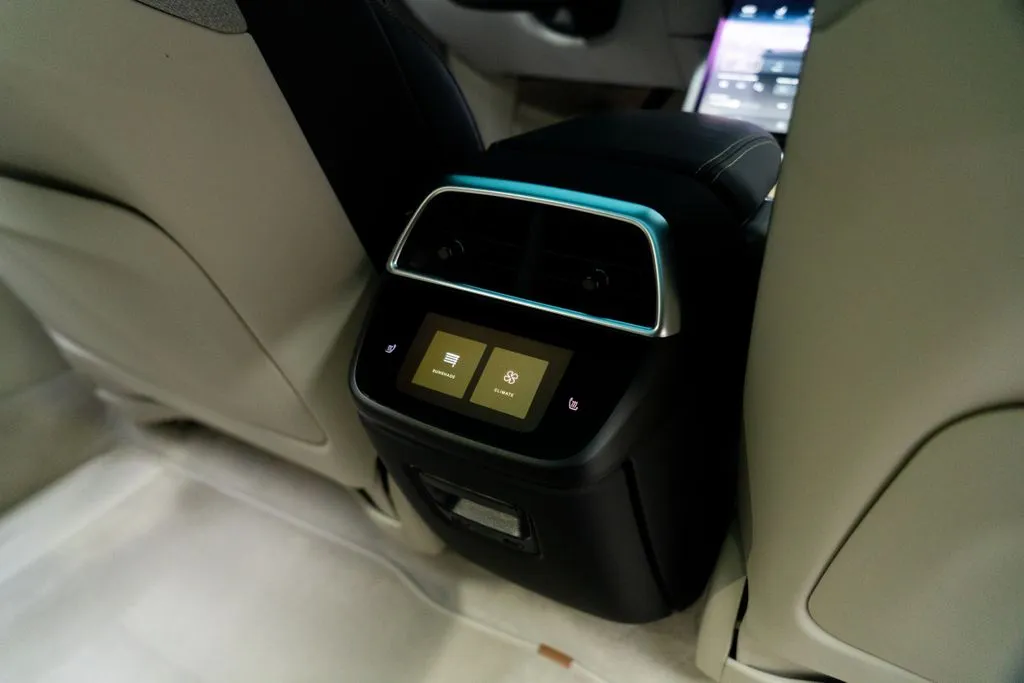 Lucid Air photo 42