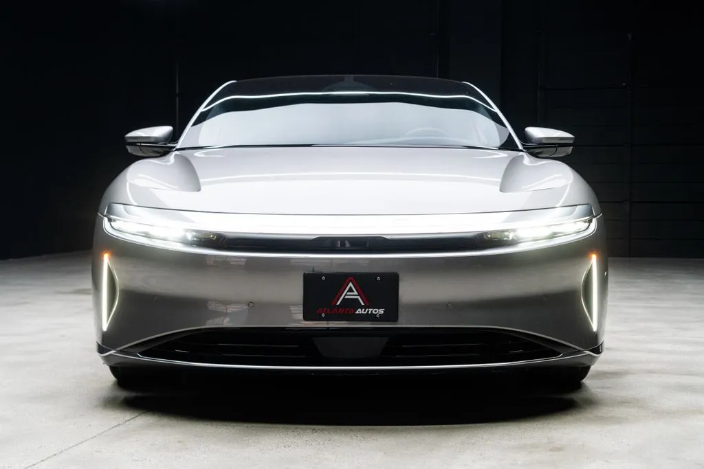 Lucid Air photo 4