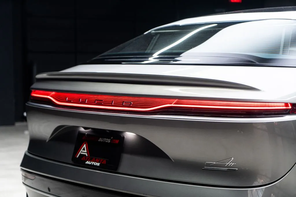 Lucid Air photo 18
