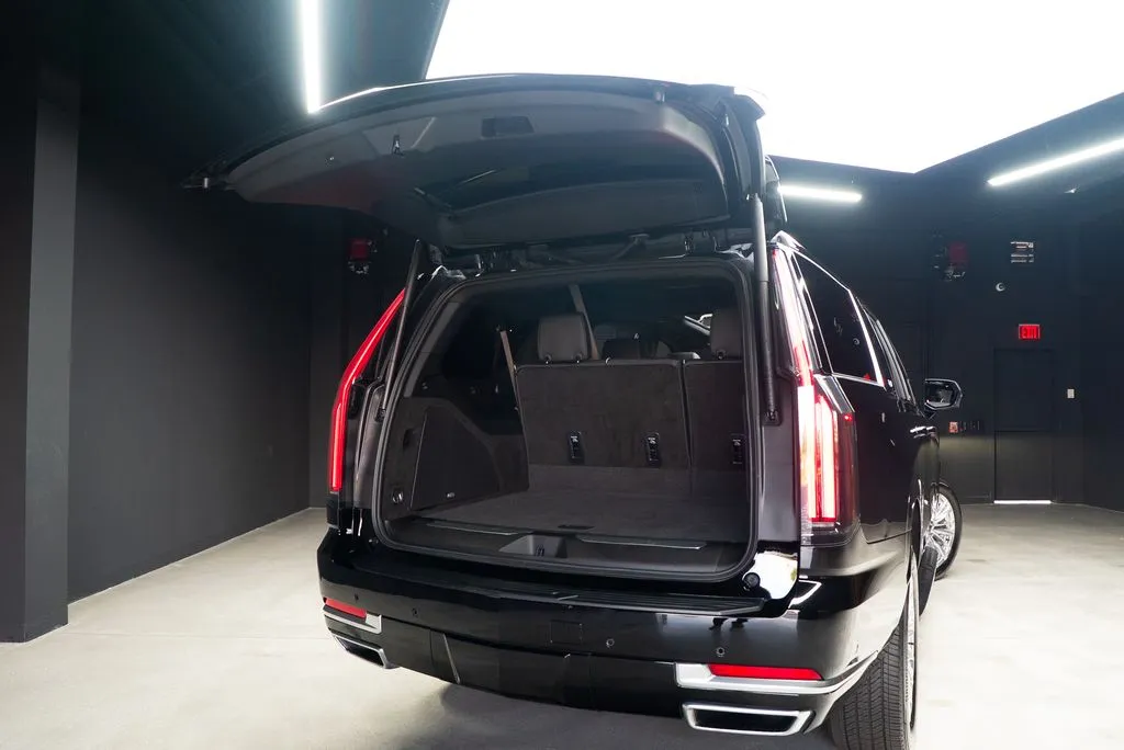 Cadillac Escalade ESV photo 55