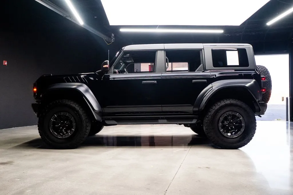 Ford Bronco photo 27