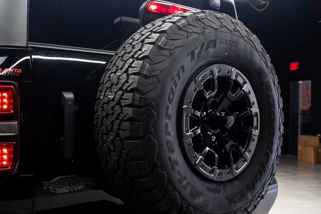 Ford Bronco photo 24
