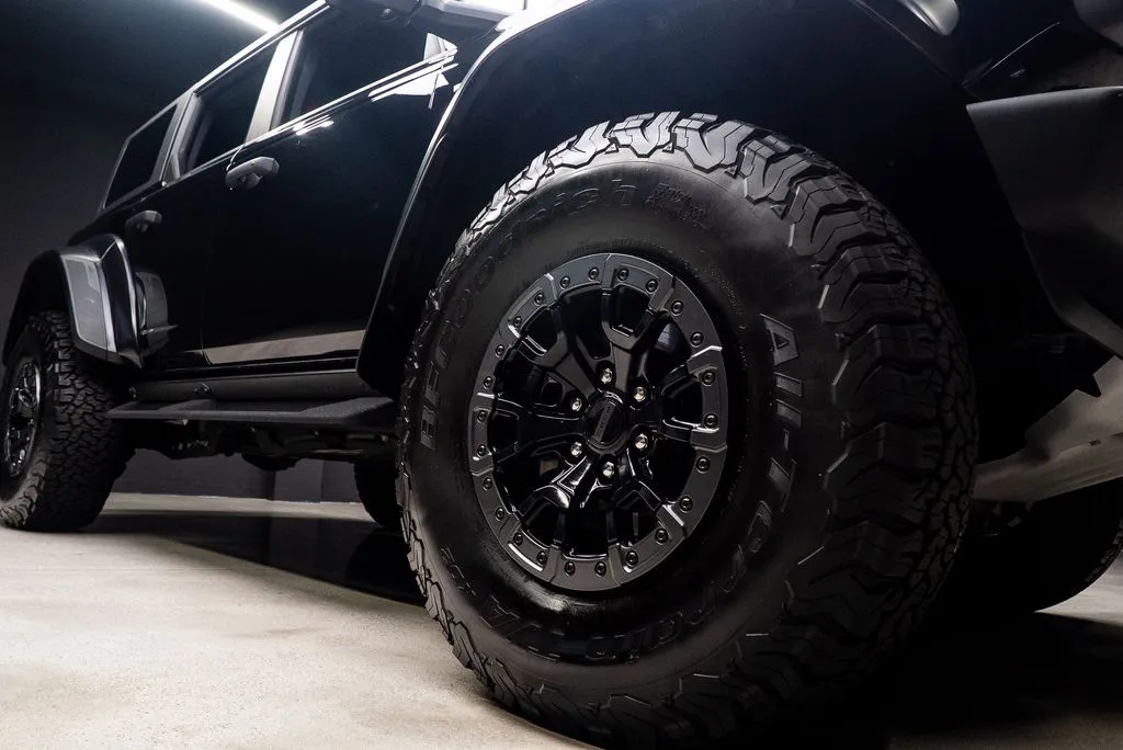 Ford Bronco photo 16