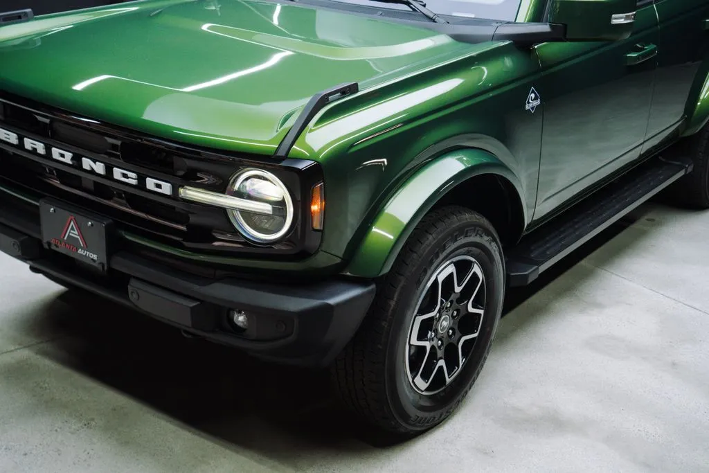 Ford Bronco photo 11