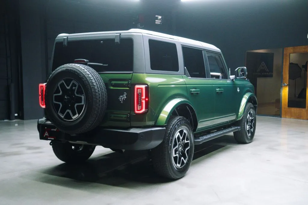 Ford Bronco photo 18