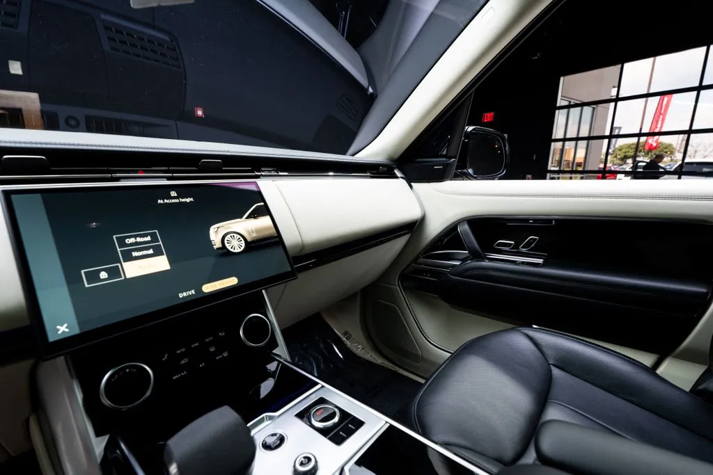 Land Rover Range Rover photo 38