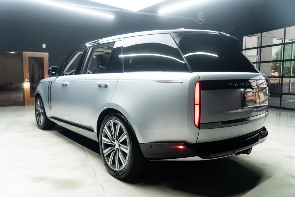 Land Rover Range Rover photo 19