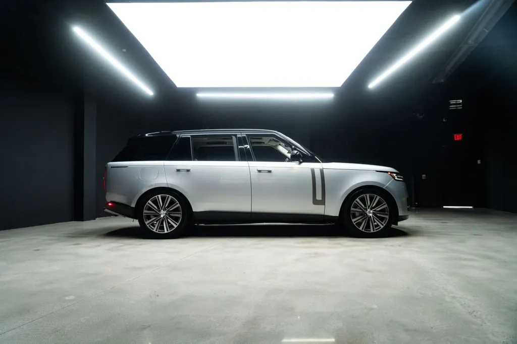 Land Rover Range Rover photo 9