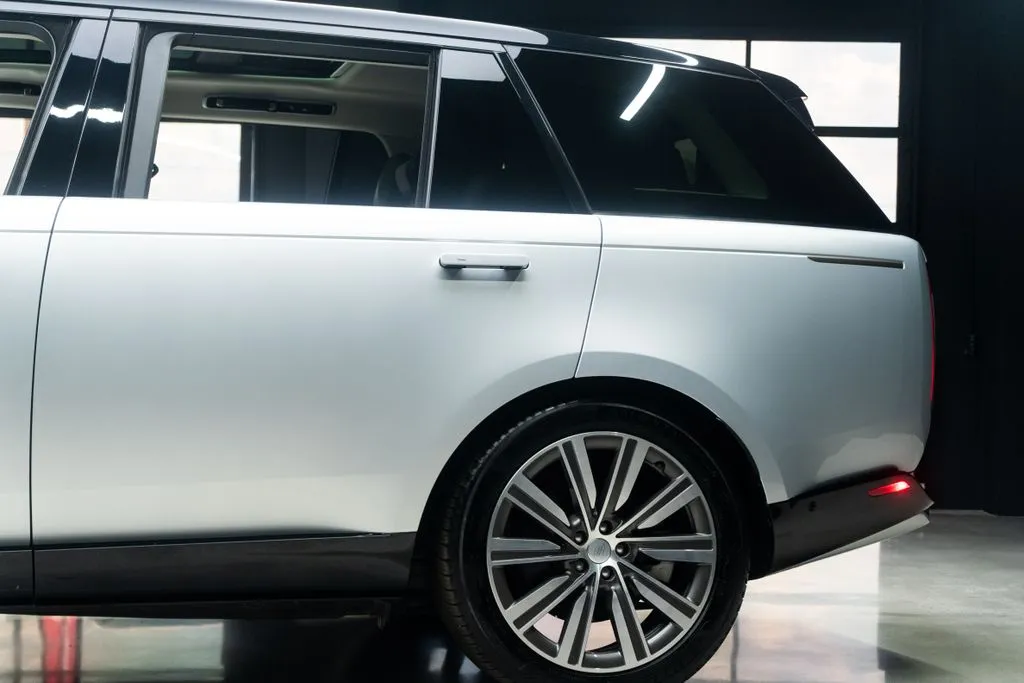 Land Rover Range Rover photo 22