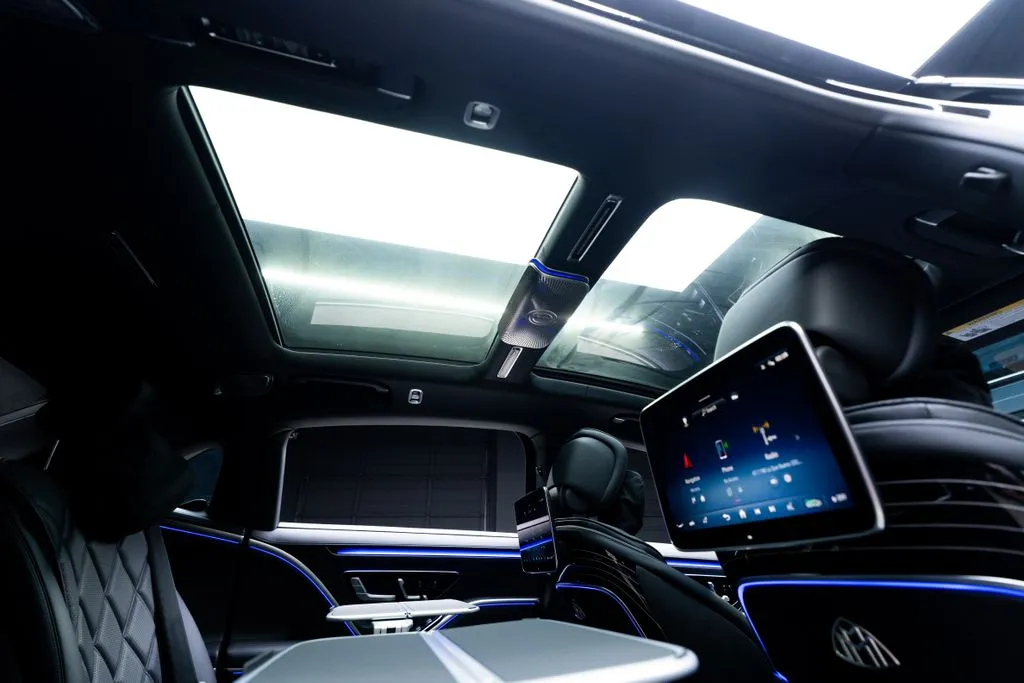 Mercedes-Benz S-Class photo 58