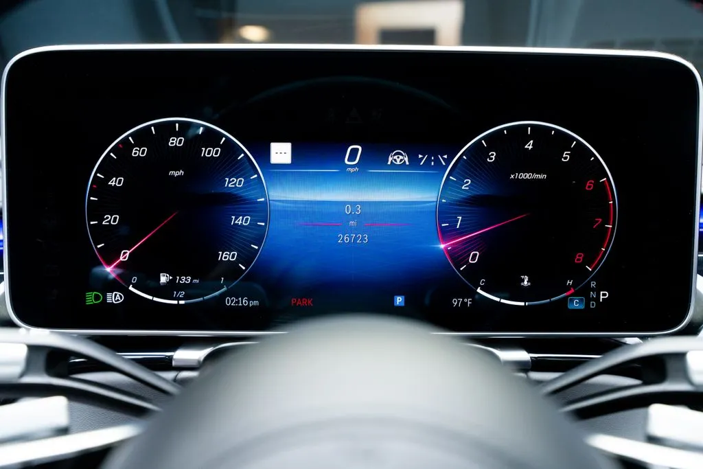 Mercedes-Benz S-Class photo 43