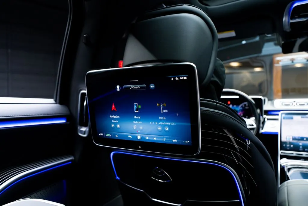 Mercedes-Benz S-Class photo 52