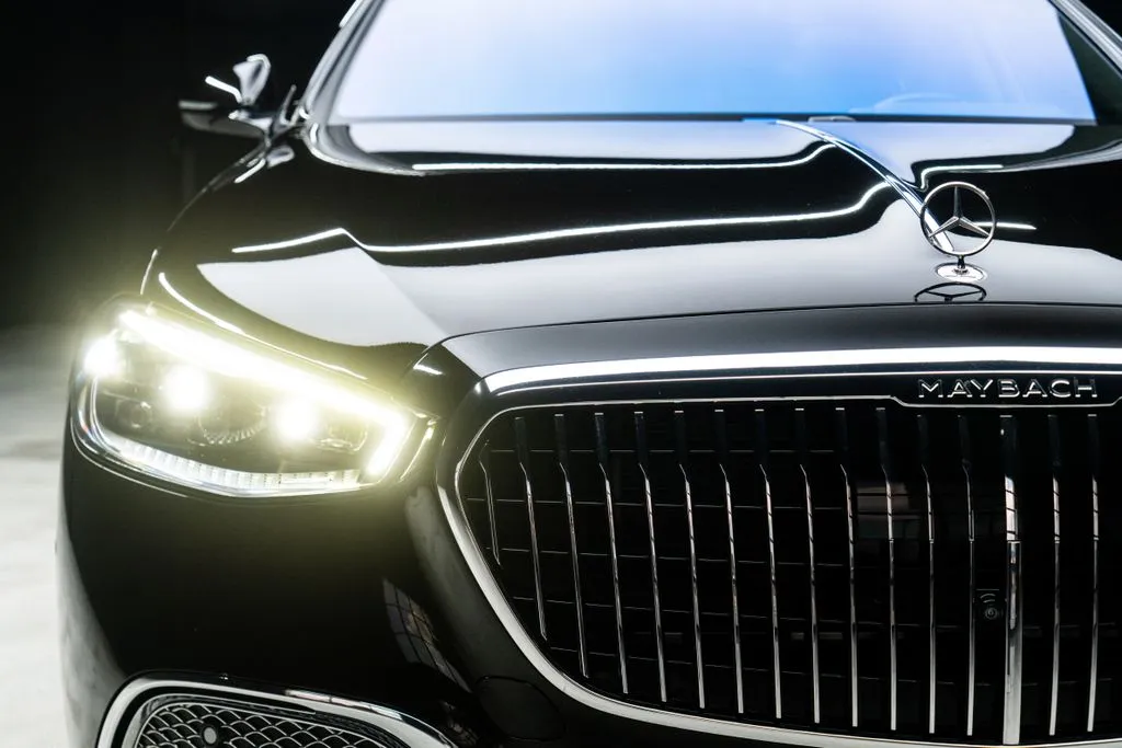 Mercedes-Benz S-Class photo 6