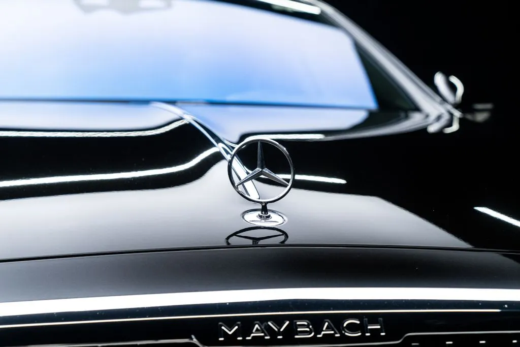 Mercedes-Benz S-Class photo 7