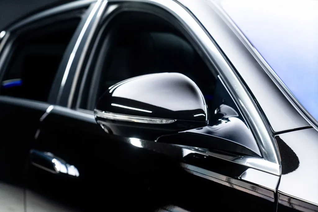 Mercedes-Benz S-Class photo 16
