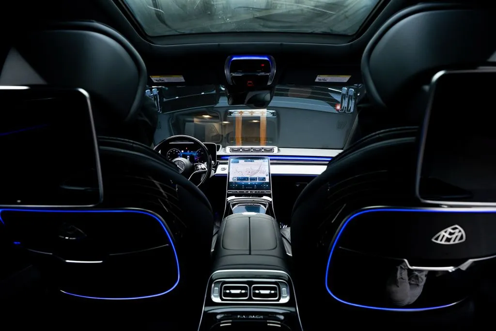 Mercedes-Benz S-Class photo 50