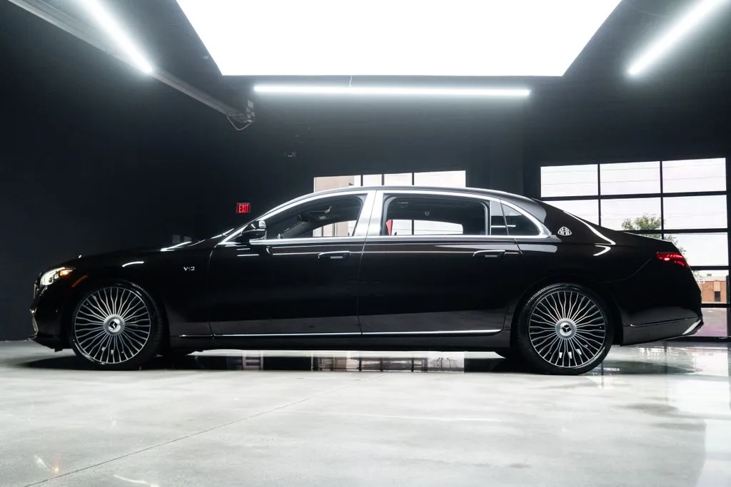 Mercedes-Benz S-Class photo 27