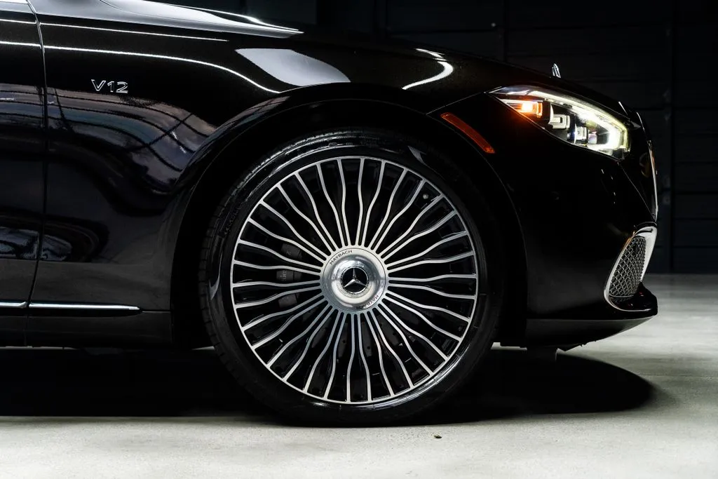 Mercedes-Benz S-Class photo 13
