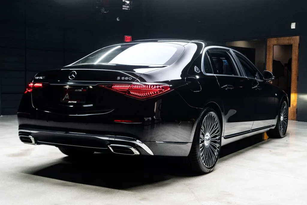 Mercedes-Benz S-Class photo 20