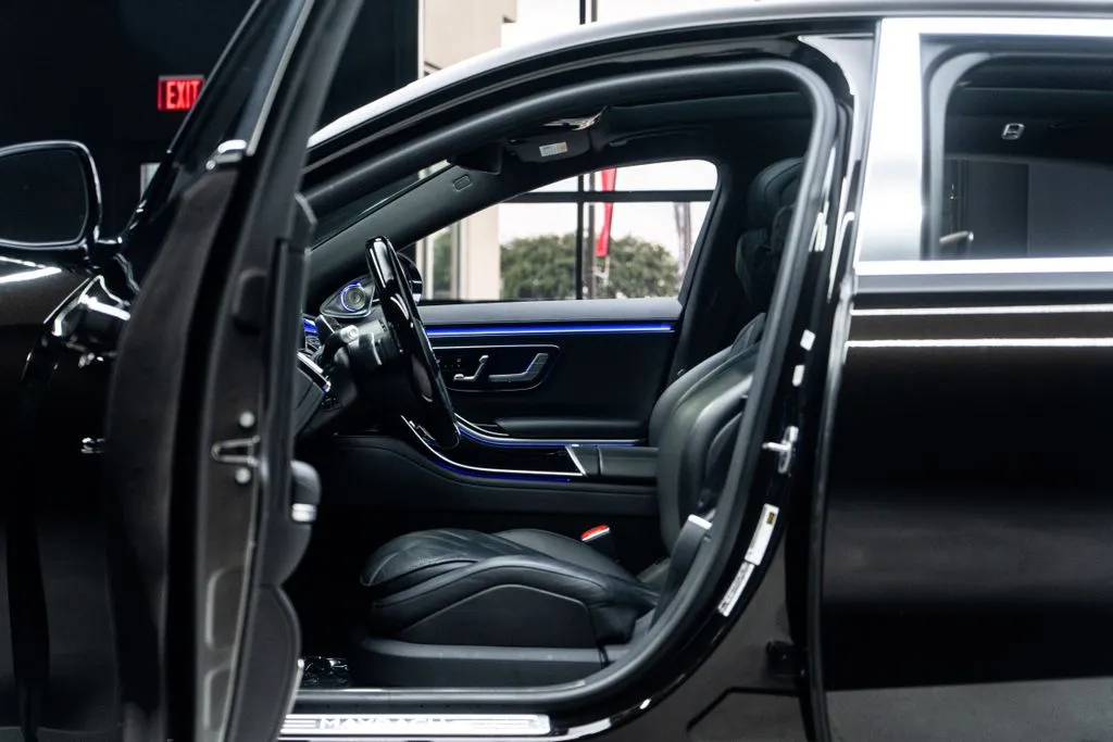 Mercedes-Benz S-Class photo 35