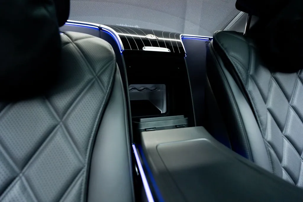 Mercedes-Benz S-Class photo 61