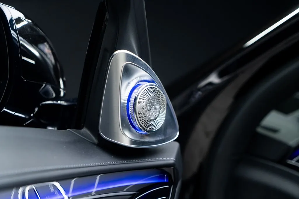 Mercedes-Benz S-Class photo 33